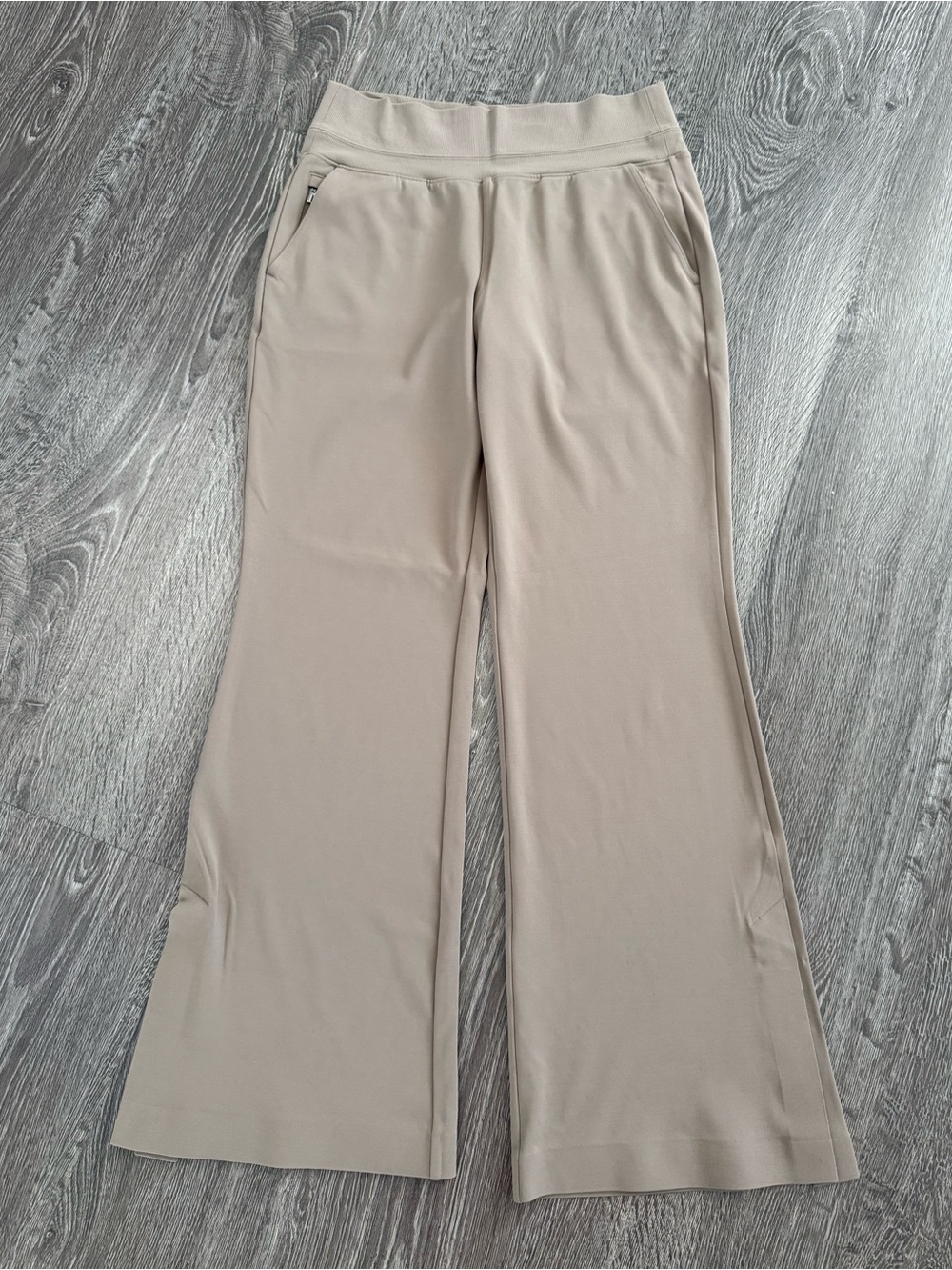 Athleta Women’s Wide-Leg stretch Pants - Beige